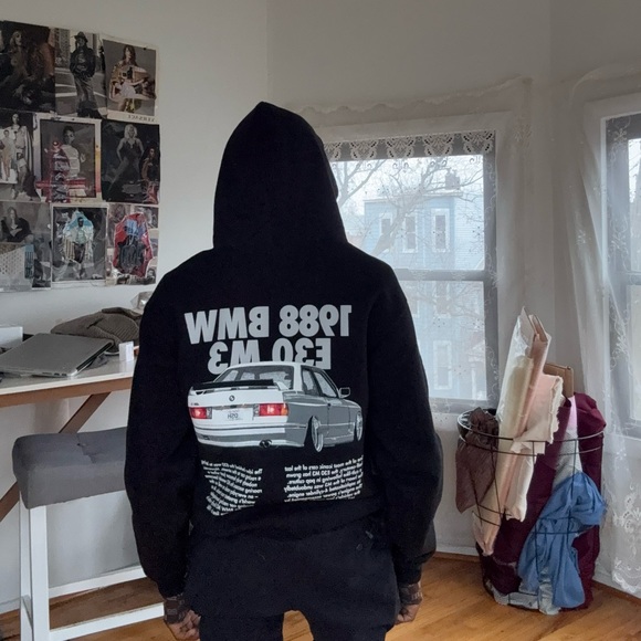 Osh FC 1988 BMW E30 M3 hoodie - Picture 9 of 10